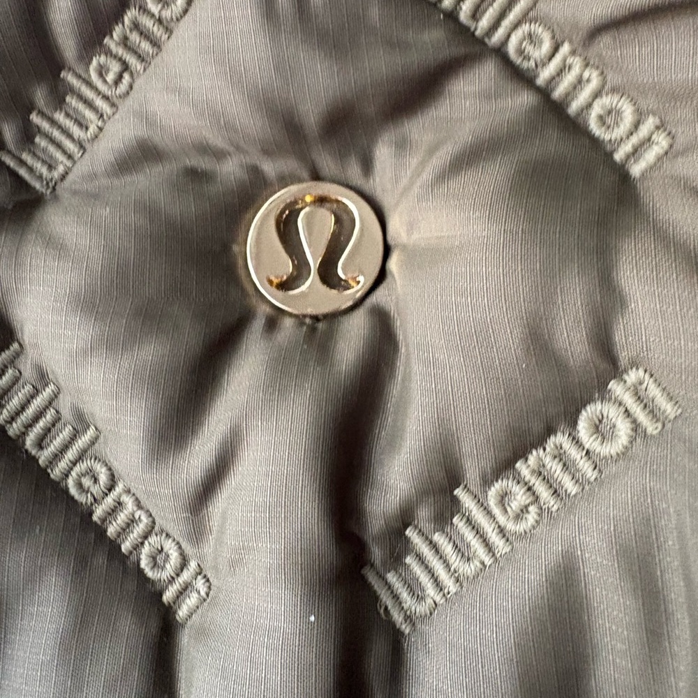 Lululemon extra large tote - Picture 2 of 10